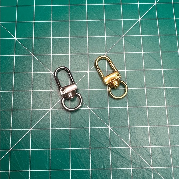 Personal Leather Storage Accessory - Picture 8 of 8